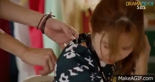 Ji_Hae_Soo_orange_lipstick3