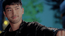 tumblr_nwqi4f7aQk1snsg9go3_400